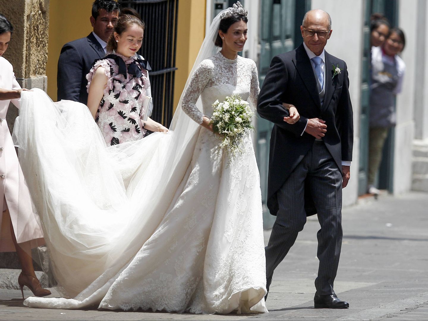 El esperado vestido de novia de Sassa, firmado por Jorge Vázquez. (Getty)