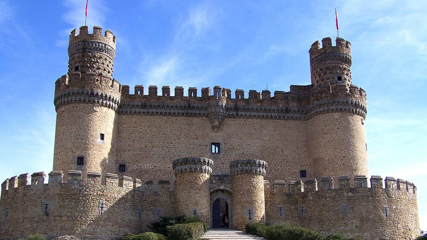El famoso castillo de Manzanares el Real.