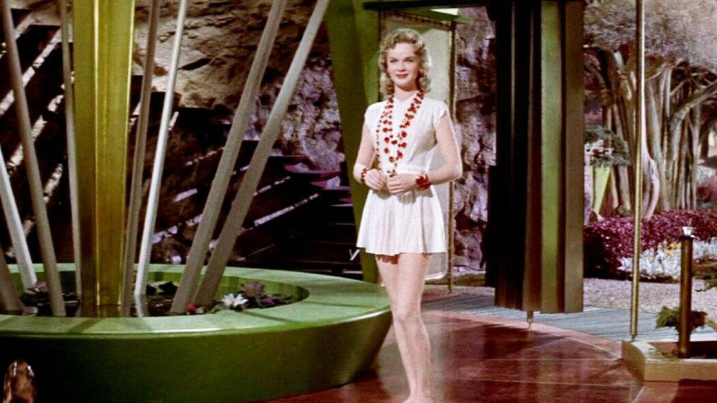 La primera minifalda del cine llegó a las pantallas en 1957 con la actriz Anne Francis en 'Planeta prohibido', de Fred M. Wilcox. (Cortesía/M.G.M)