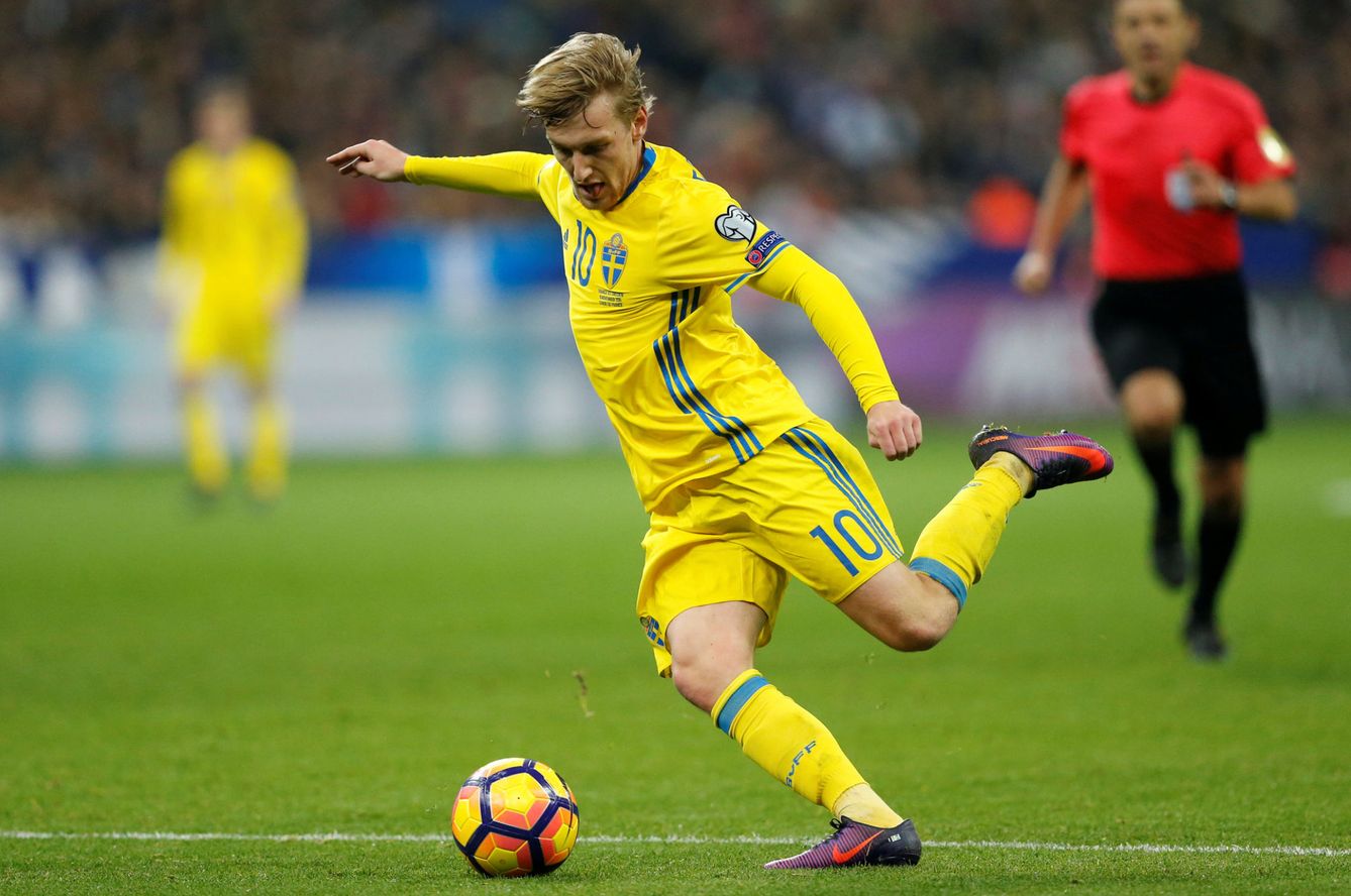 Emil Forsberg, en acción durante un partido con la selección de Suecia (Reuters)