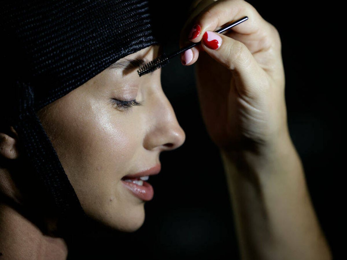 Foto: El goupillon es una herramienta fundamental en el neceser de un maquillador. (Getty)