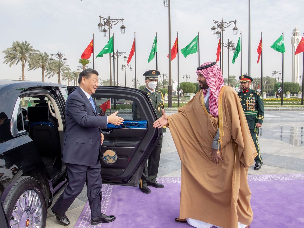 Foto: Xi Jinping y Mohammed Bin Salmán en Riad. (EFE/Epa Bandar Aljaloud)
