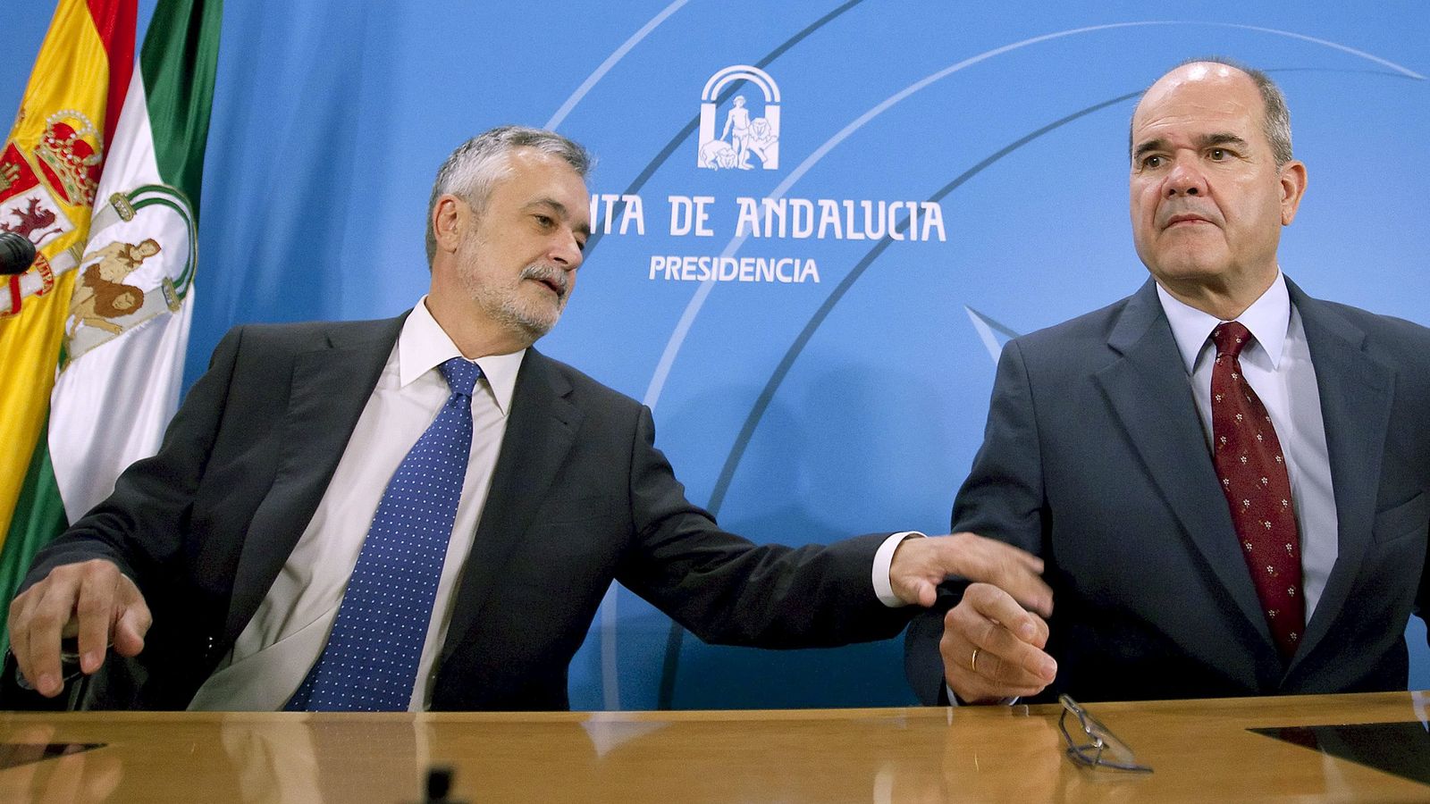 Foto: José Antonio Griñán y Manuel Chaves (EFE)