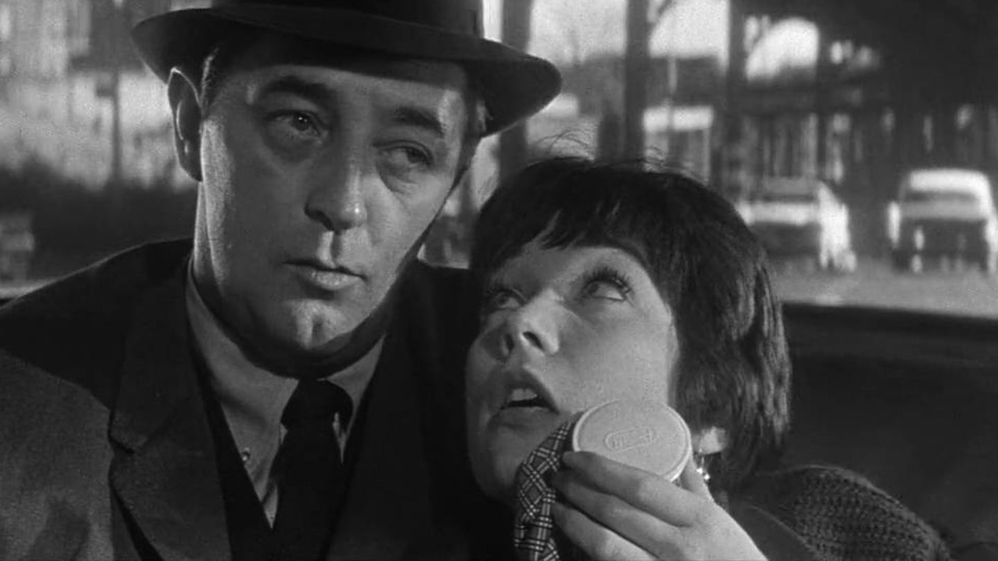Robert Mitchum y Shirley MacLaine en 'Cualquier día en cualquier esquina'. (1962)