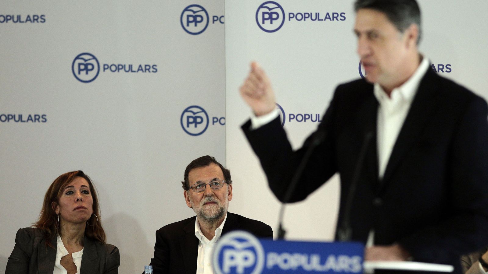 Foto: Rajoy y Sánchez-Camacho escuchan la intervención de Albiol. (EFE)