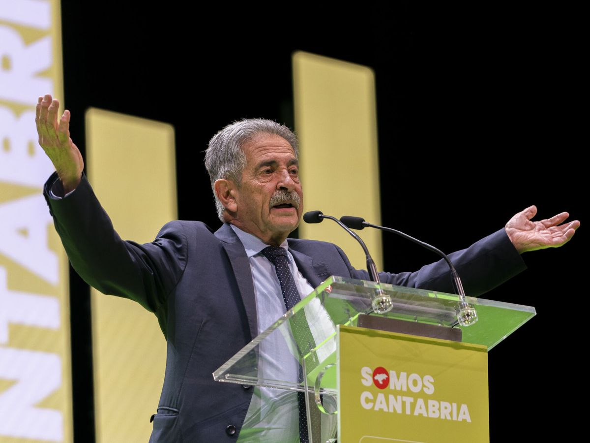 Foto: El hasta entonces presidente de Cantabria, Miguel Ángel Revilla. (EFE/ROMÁN G. AGUILERA)
