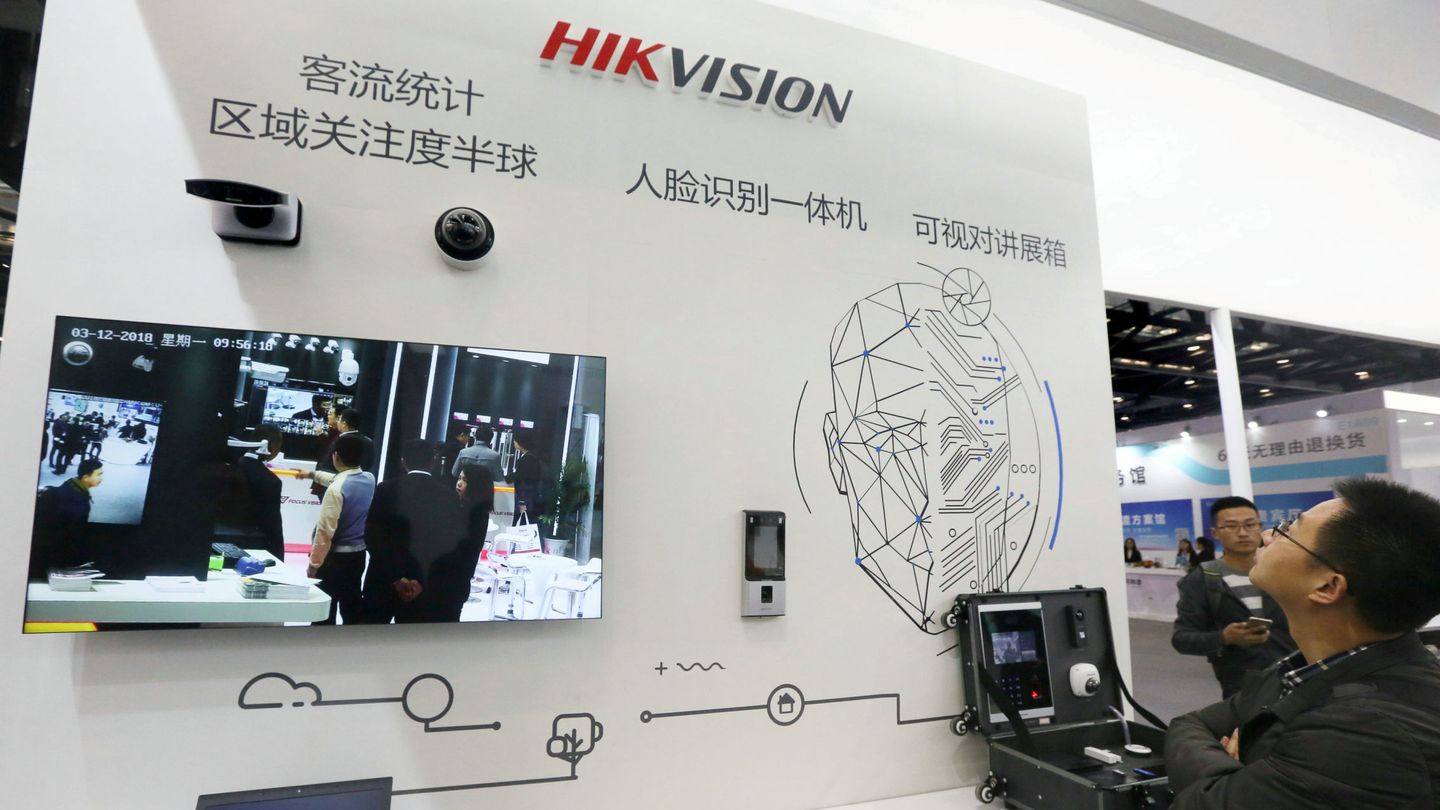 Uno de los sistemas de vigilancia de Hikvision. (REUTERS)