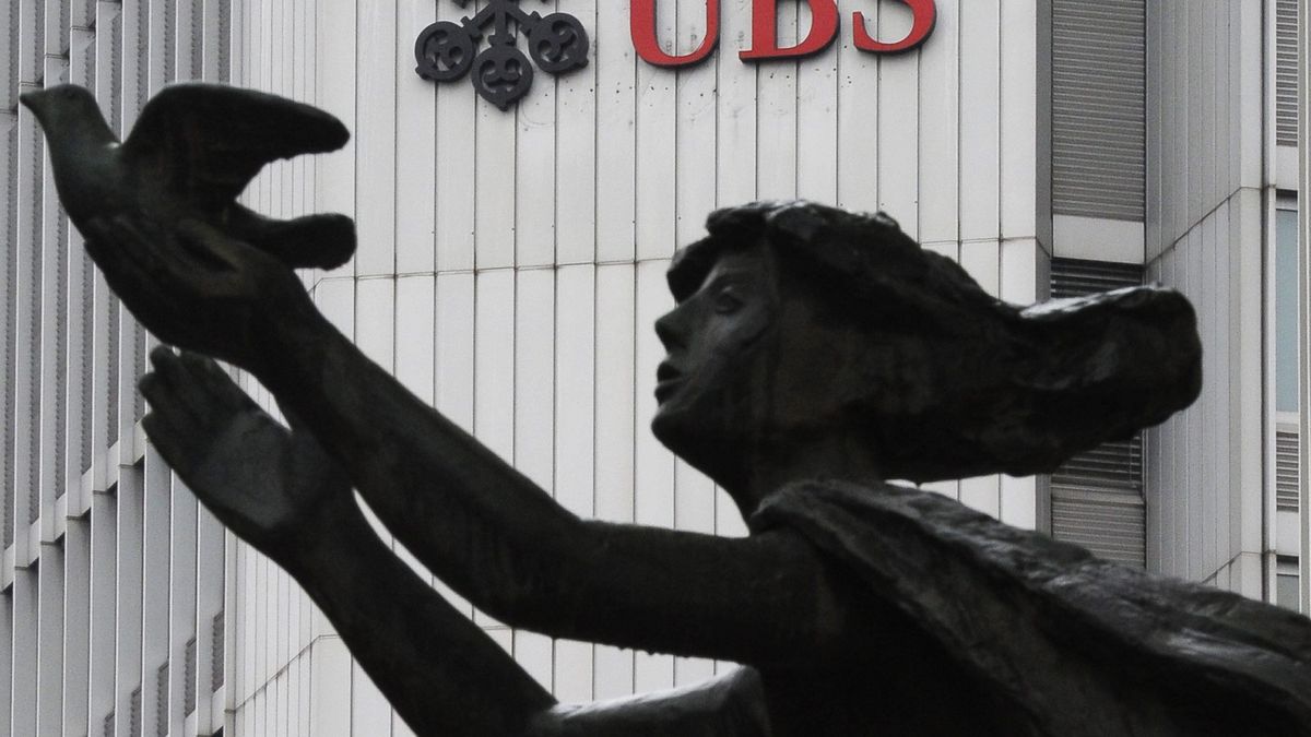 UBS roba a Credit Suisse su analista estrella de banca, Ignacio Cerezo