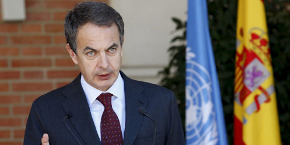 Foto: Zapatero ordena su primera misión militar ofensiva en la agonía de su mandato