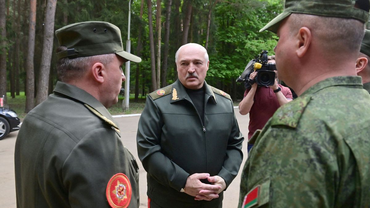 ¿Un Lukashenko de cera? El líder bielorruso reaparece tras rumores de enfermedad