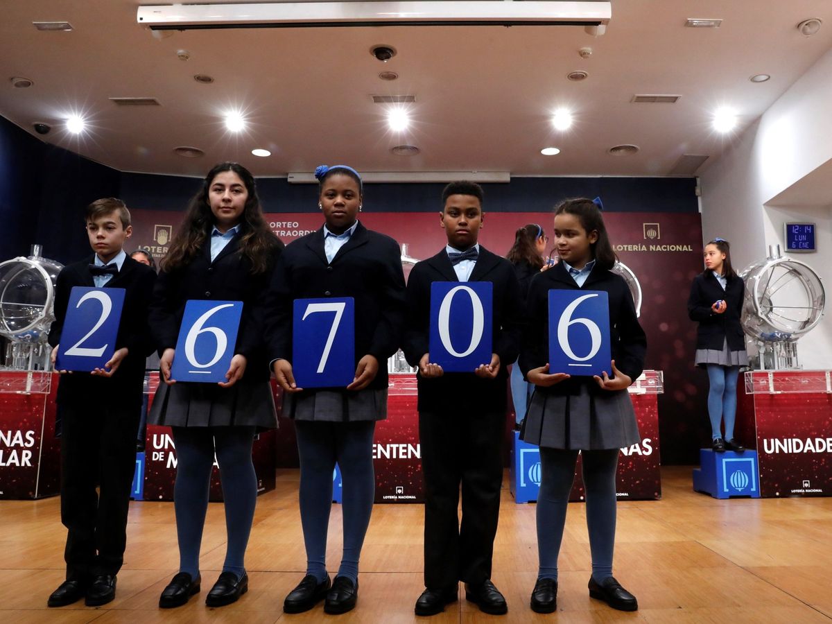 Foto: El tercer premio del sorteo extraordinario de la lotería del Niño ha sido el 26706. (EFE)
