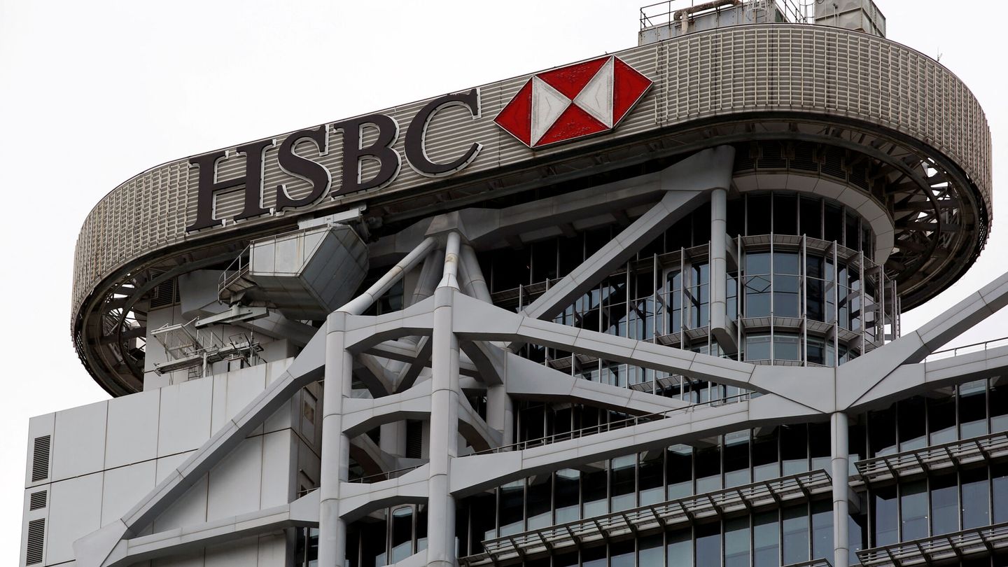Logo de HSBC en su sede. 