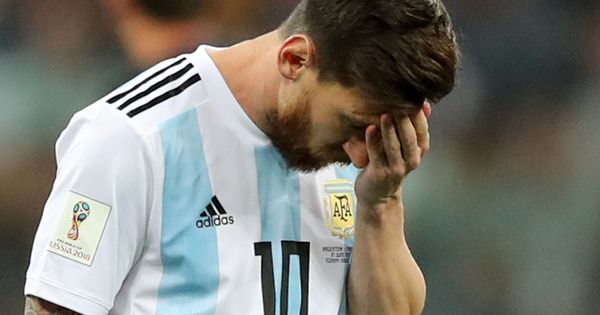 Foto: Messi, durante la derrota de Argentina contra Croacia en el Mundial de Rusia. (Reuters)