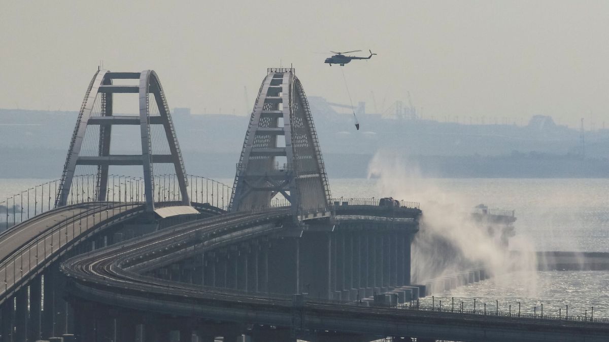 La explosión en el puente de Kerch abre un nuevo capítulo en la guerra: ¿puede Rusia responder?