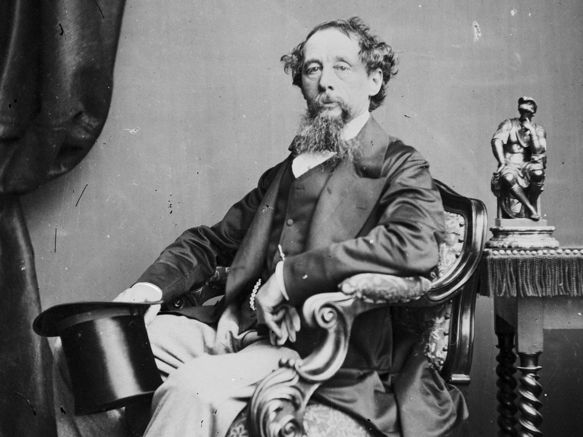 Foto: El escritor Charles Dickens sobre 1860. (Getty/Hulton Archive/John & Charles Watkins)