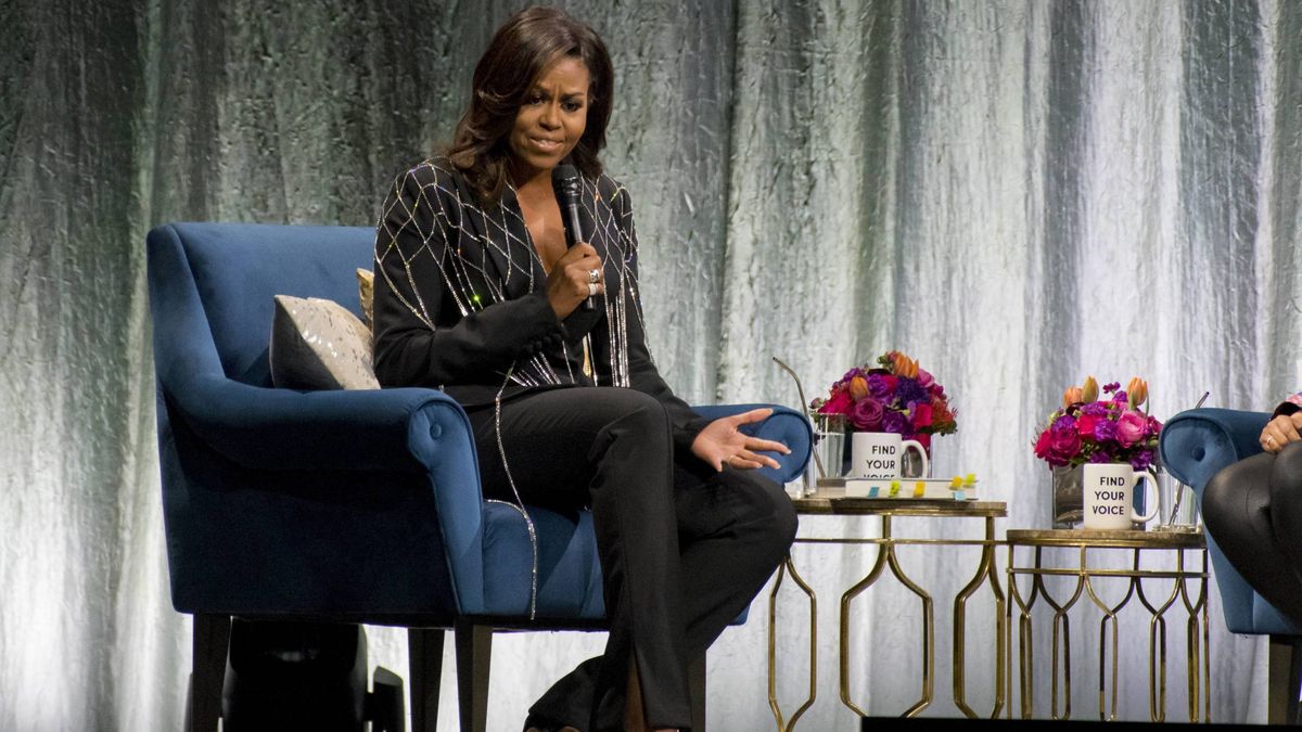 Los lookazos con los que Michelle Obama promociona su libro