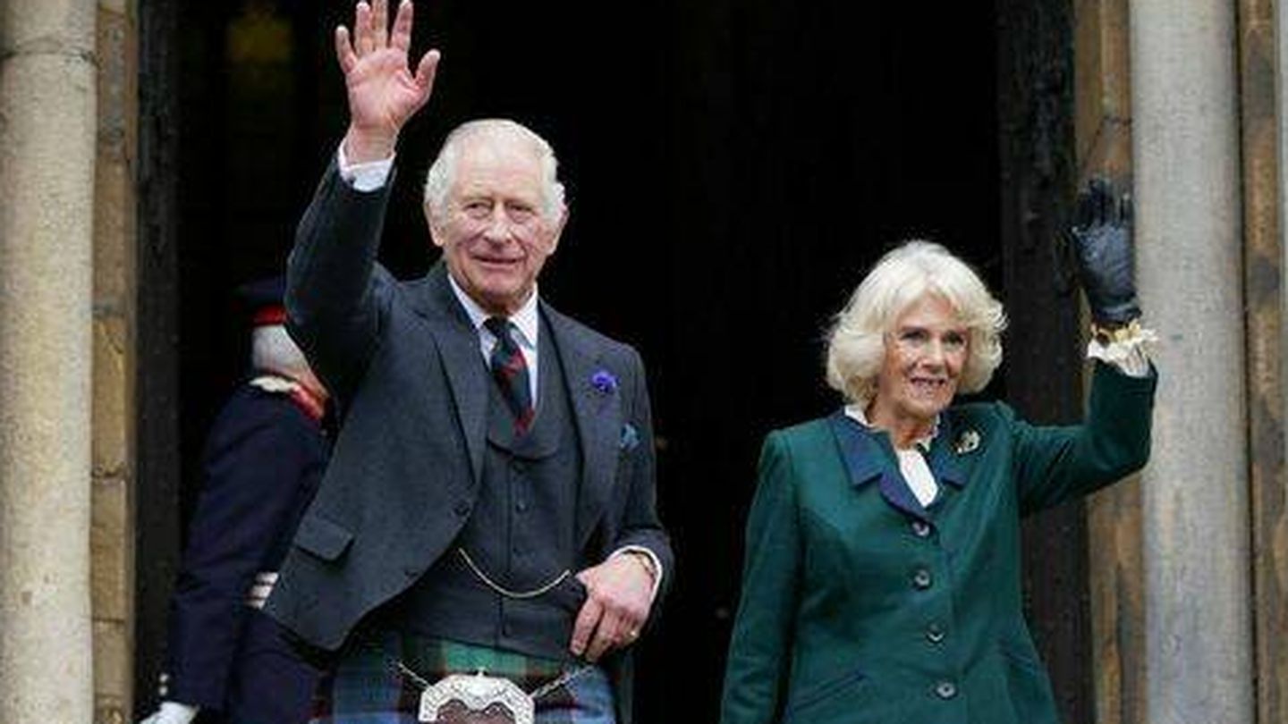  Carlos III y Camila, en Escocia. (Getty)