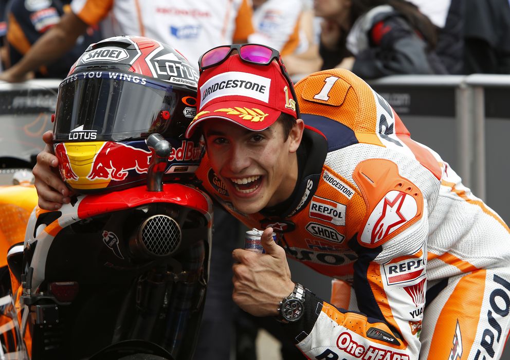Foto: Márquez, exultante tras su triunfo en Sachsenring. (Foto: Repsol Media) 