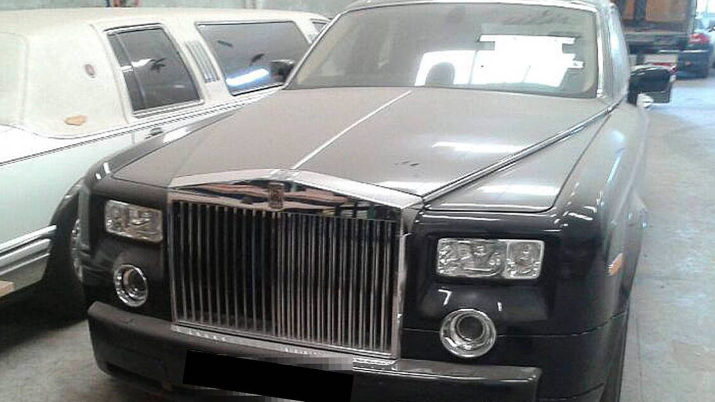 Rolls-Royce Phantom de Díaz Ferrán, en el polígono de la Audiencia Nacional. (EC)