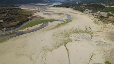 El pantano de Yesa, bajo mínimos y Festival de Cine de San Sebastián: el día en fotos 