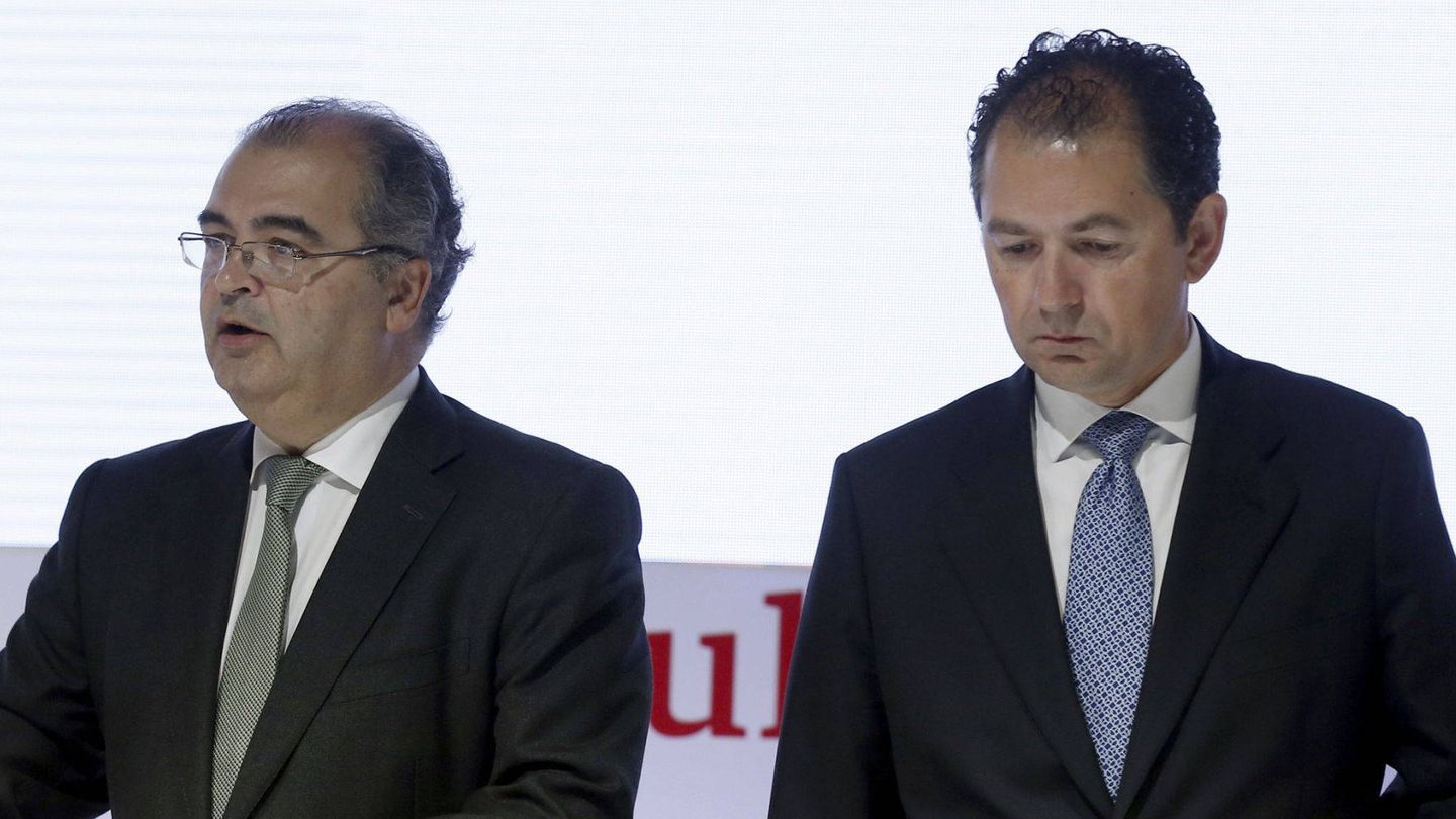 El expresidente de Popular, Ángel Ron (i) y el ex consejero delegado, Francisco Gómez. (EFE)