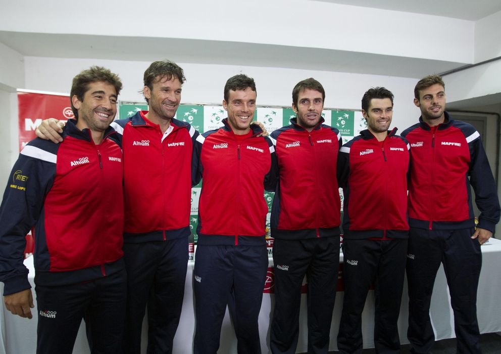 Foto: El equipo de Copa Davis durante la presentación del equipo (Efe).