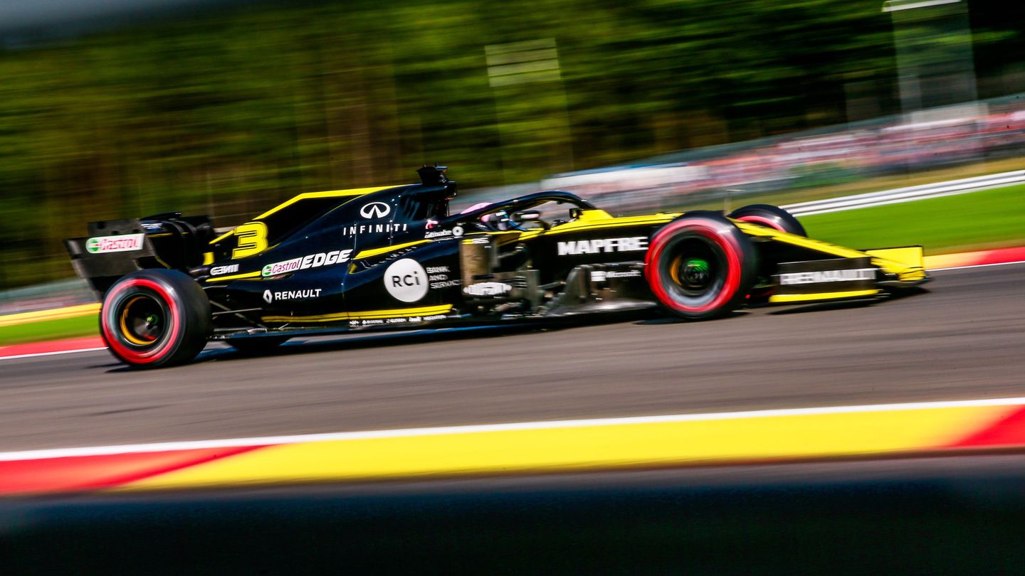 Los dos Renault acabaron en cuarta y quinta posición en Monza. (EFE)