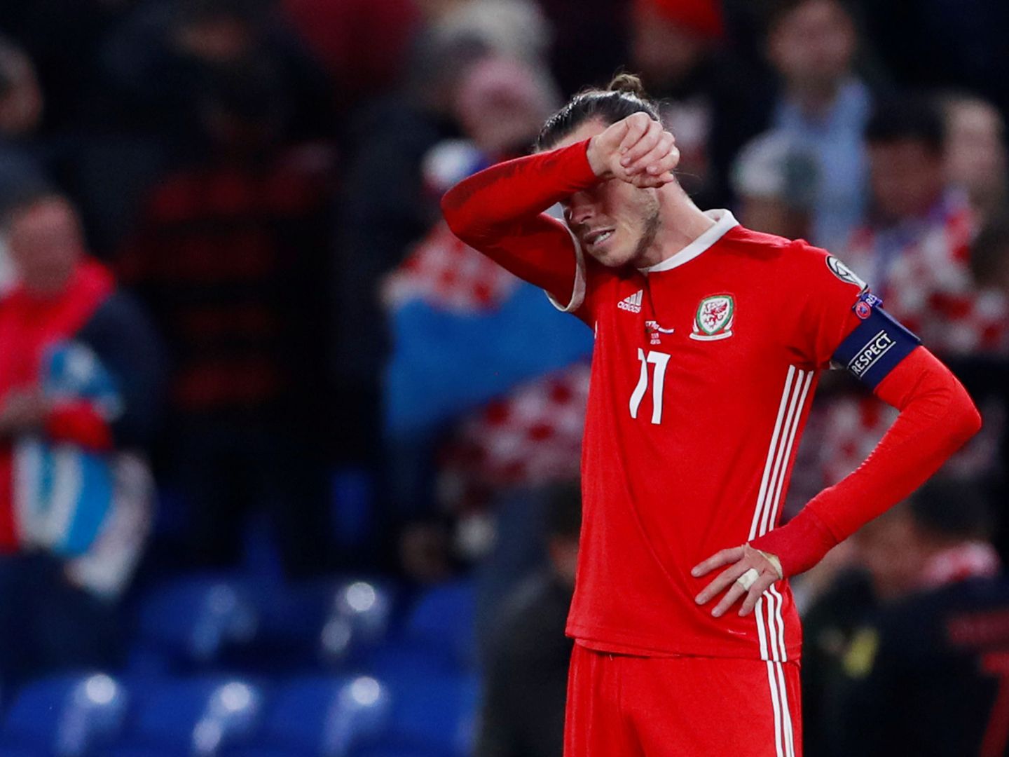 Bale durante el último partido con Gales. (Efe)