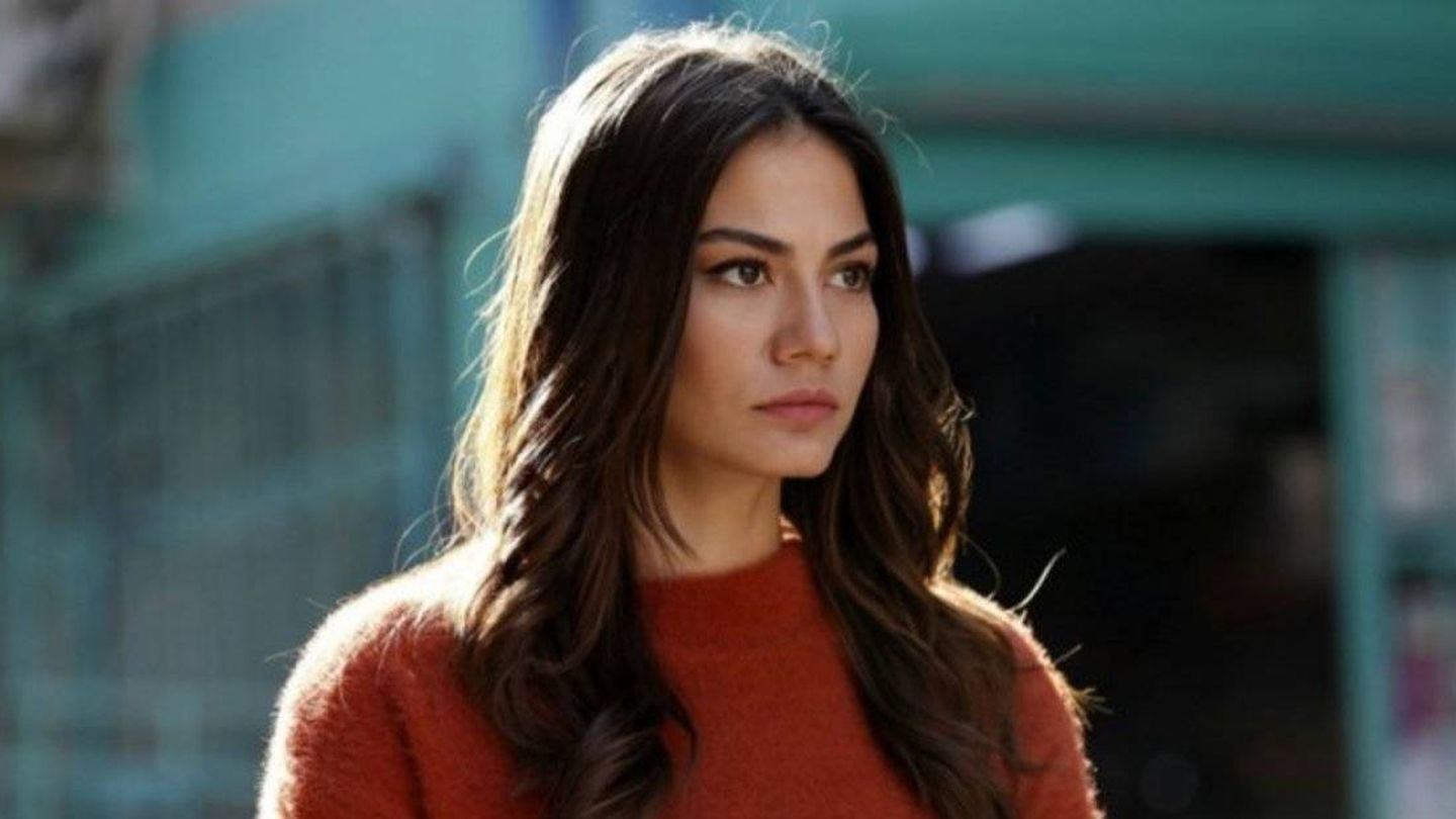 La actriz Demet Özdemir protagoniza 'Mi hogar, mi destino'. (TV8)