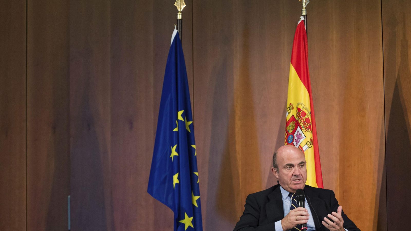 Foto: El ministro español de Economía, Luis de Guindos. (EFE)