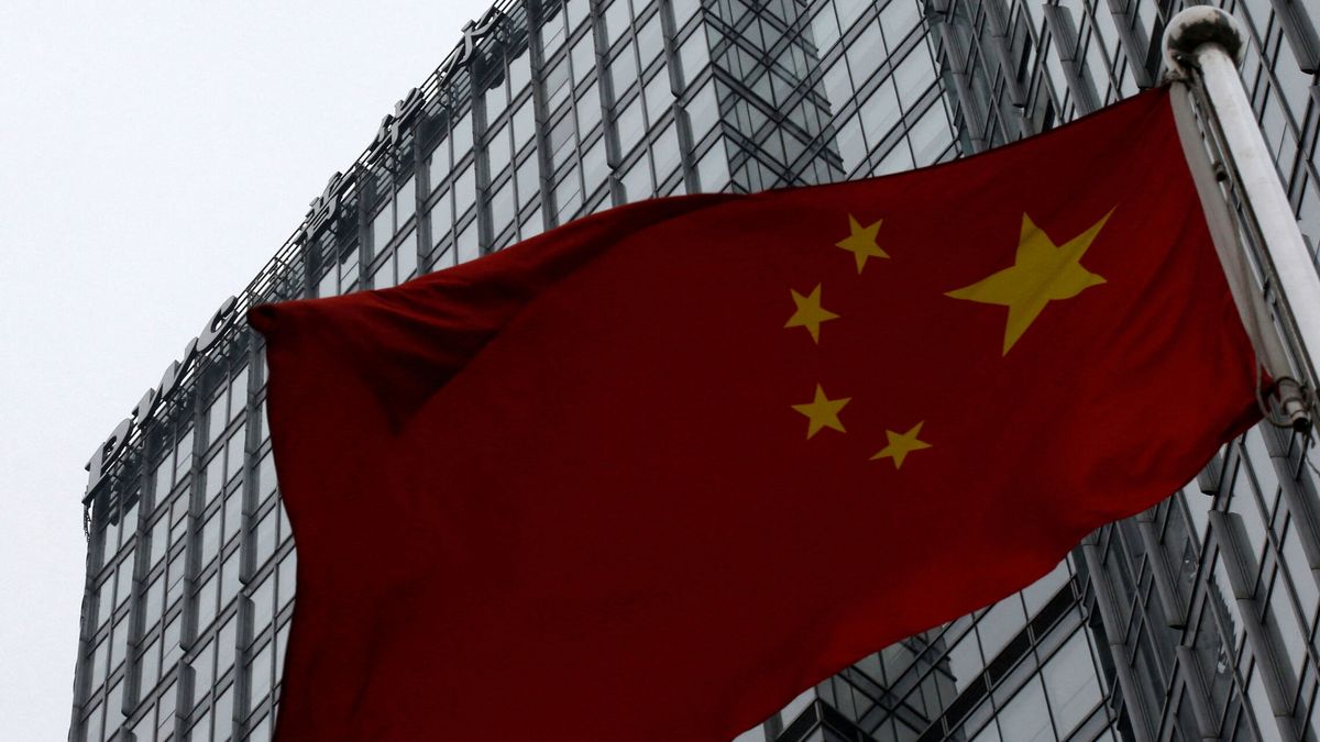 PwC inicia despidos masivos en China tras perder decenas de clientes