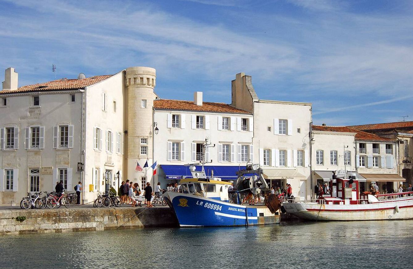 El mar, la arquitectura, los barcos, así es Ré. (Cortesía L’Hôtel Toiras & Villa Clarisse)