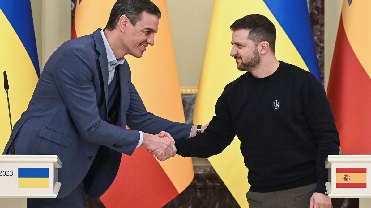 Sánchez se vuelca con Zelenski y promete nuevos tanques para Ucrania