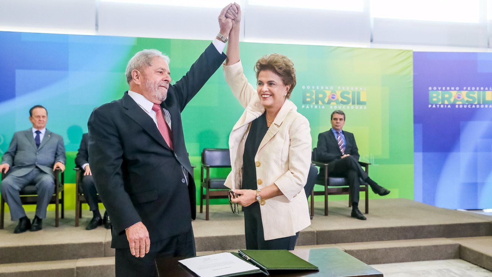 Foto: Acto en el que Lula prestó juramento hoy ante Rousseff. (Reuters)