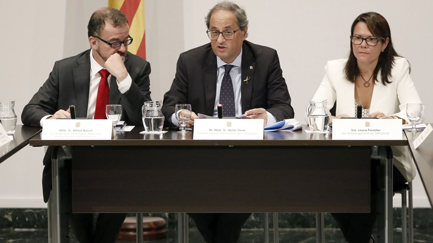 Quim Torra (c), durante la reunión del Consejo de la Diplomacia Pública de Cataluña. (EFE)