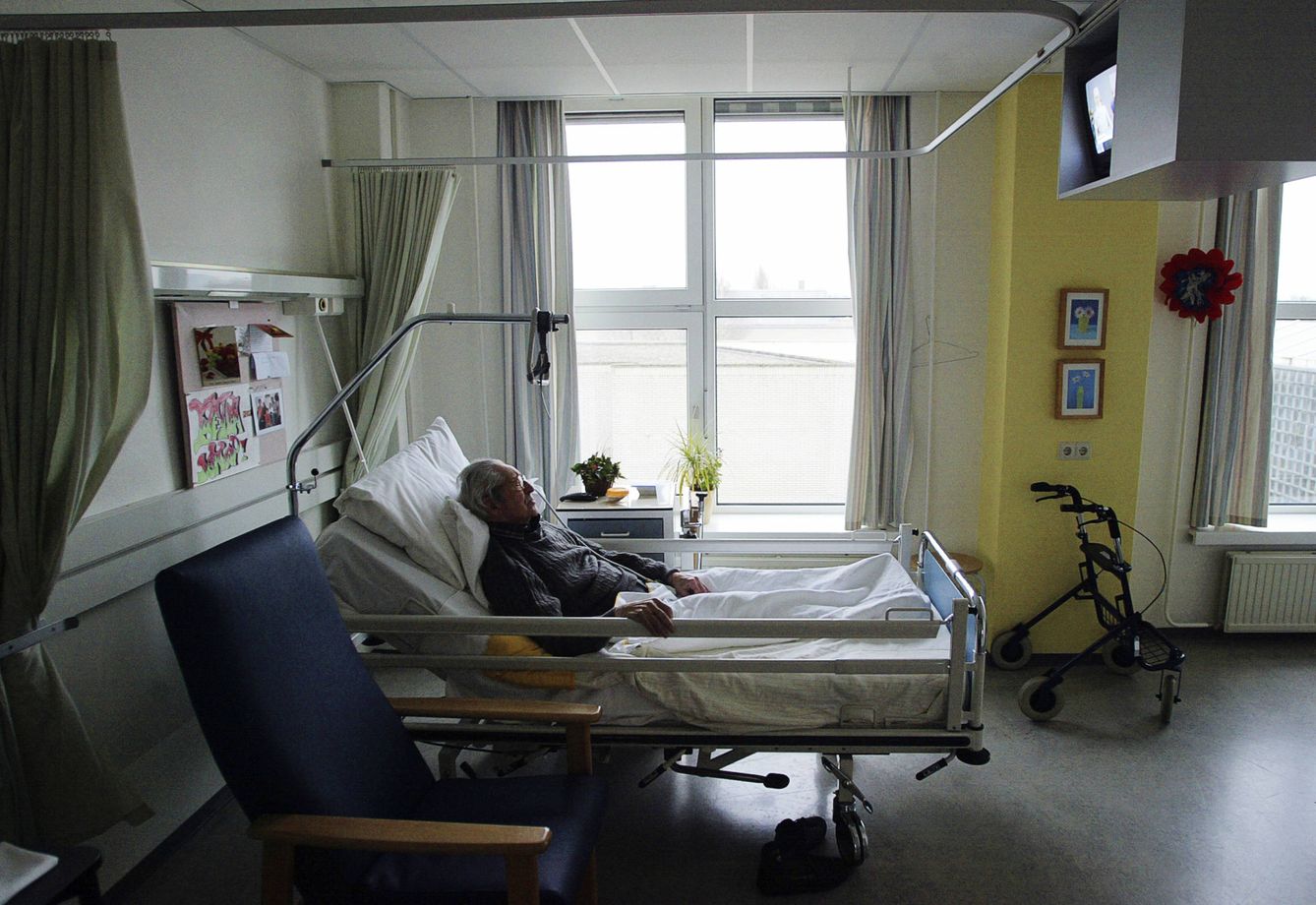 Un paciente que sufre de Alzheimer en una residencia de ancianos en Holanda (Reuters).