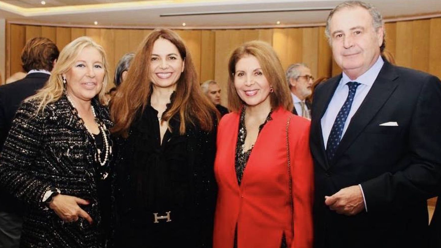 Sofía, junto a Nasrin y Massi Massumeh, así como con Juan Carlos Martín Valtueña. (Cortesía)