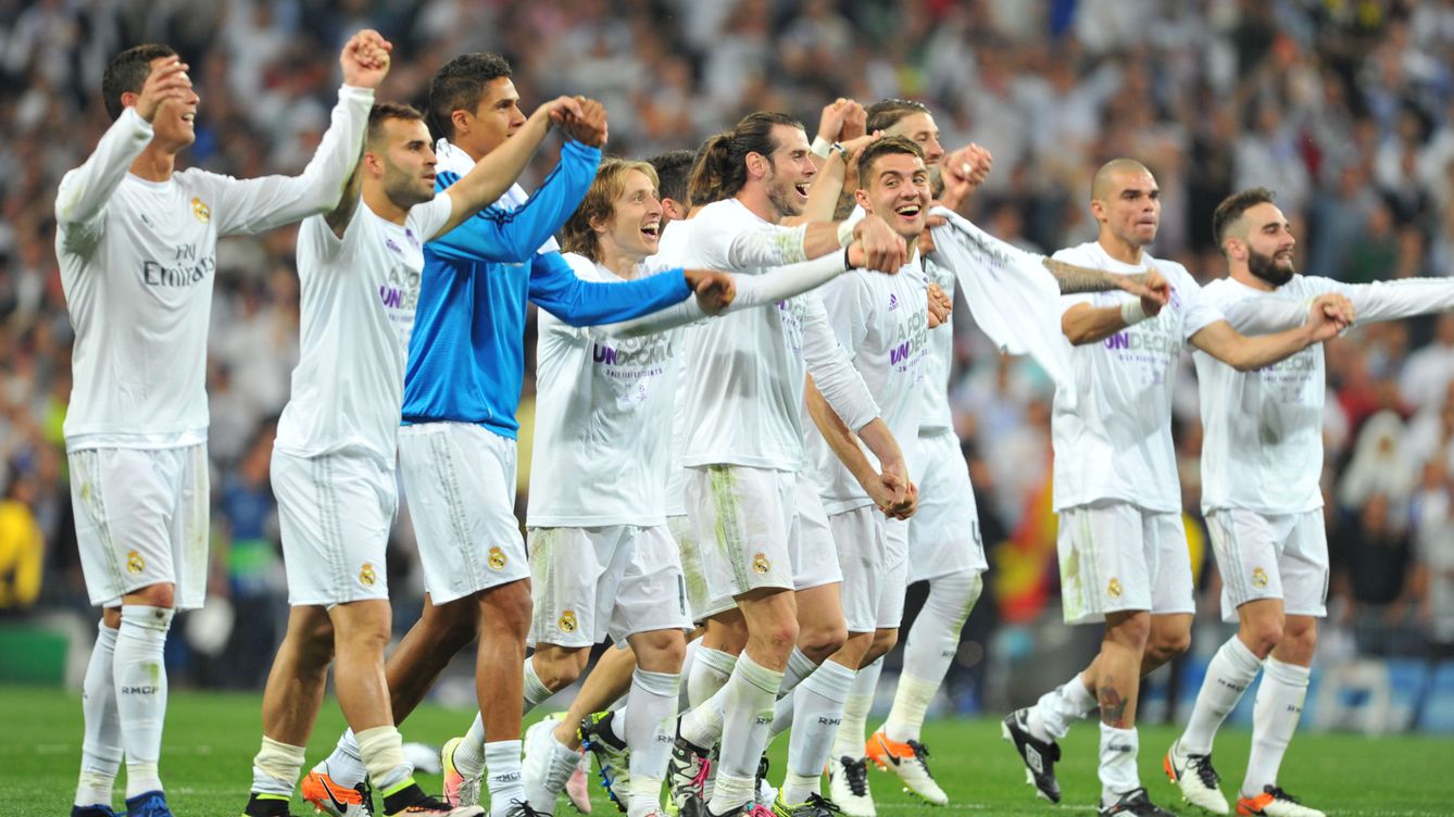 Foto: Los jugadores del Madrid celebran el pase a la final. (Cordon)