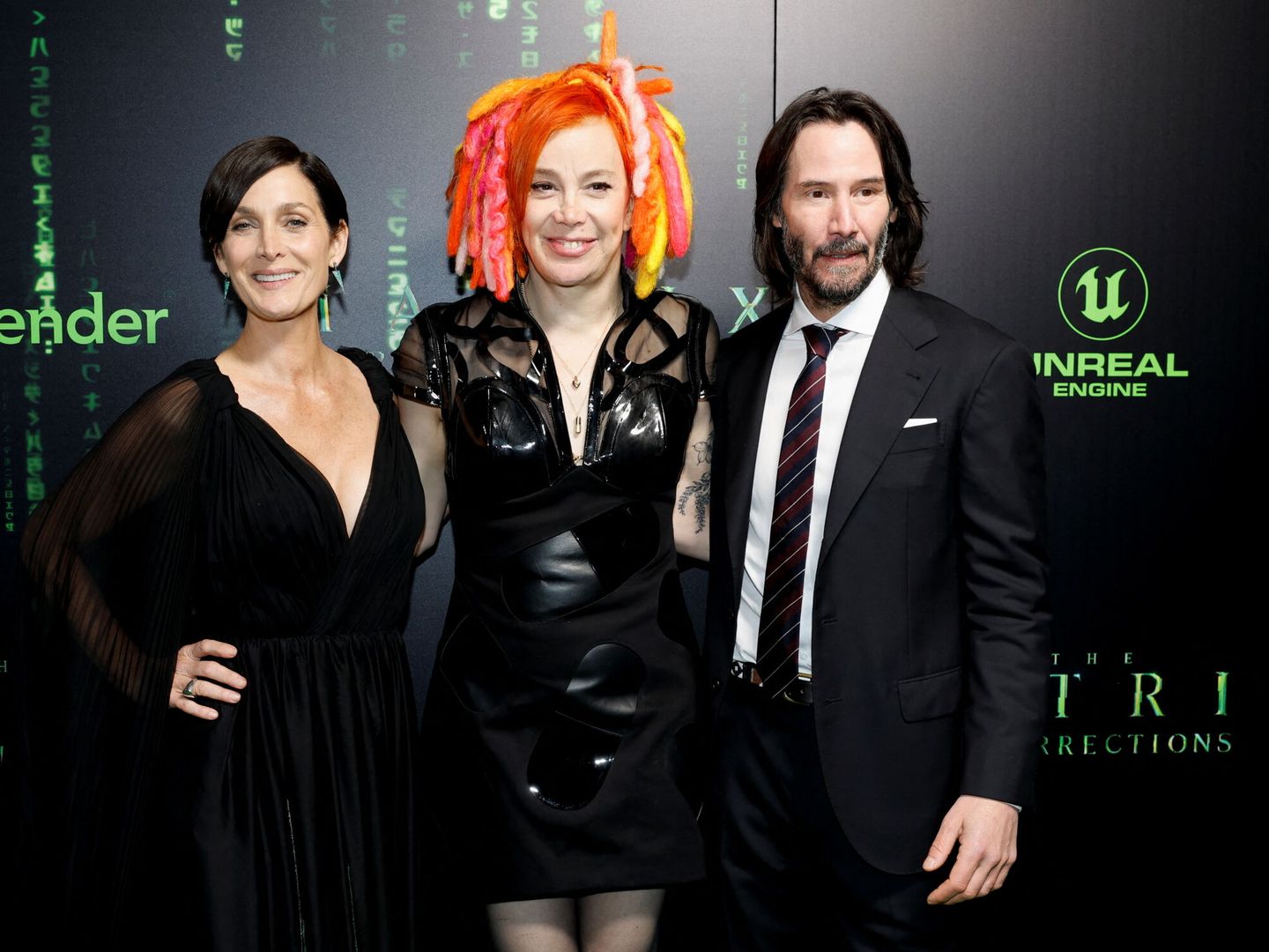 Carrie-Ann Moss, Lana Wachowski y Keanu Reeves, en el estreno de 'Matrix'. (Reuters)
