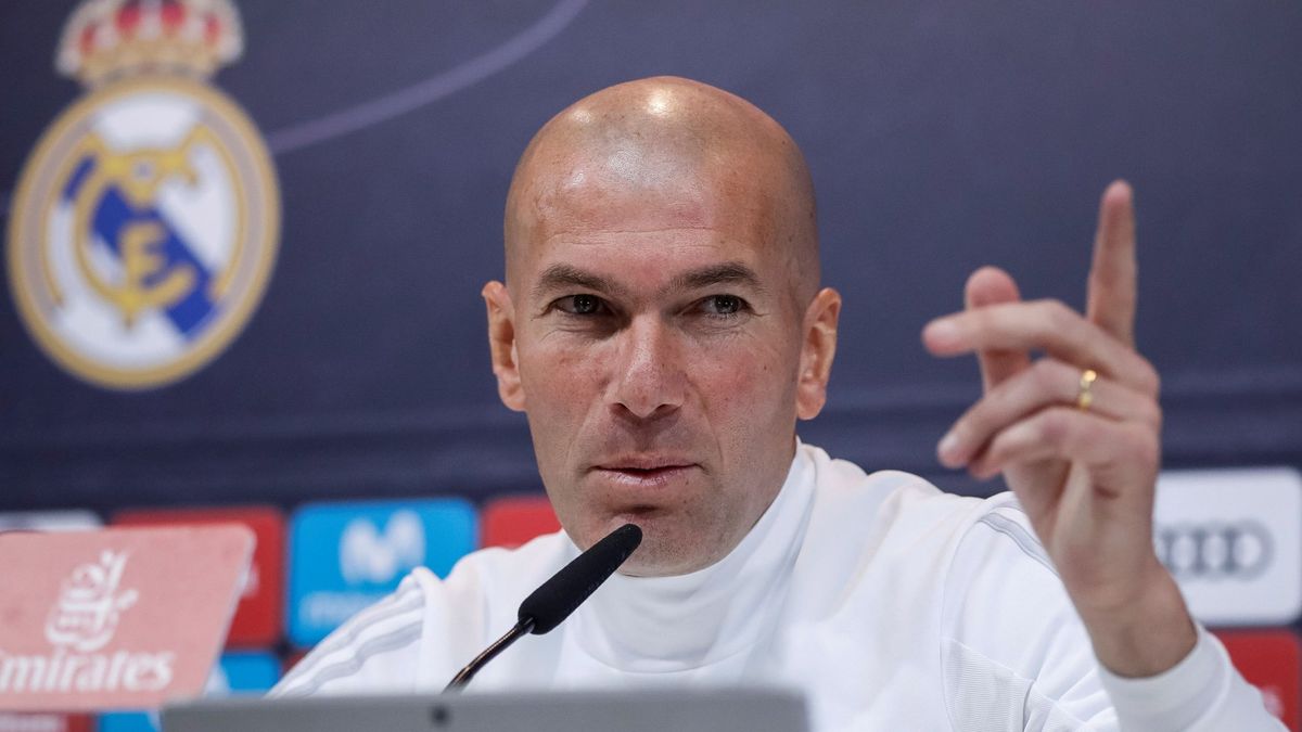 El zasca de Zidane con la mano izquierda de Del Bosque (y también su colmillo)