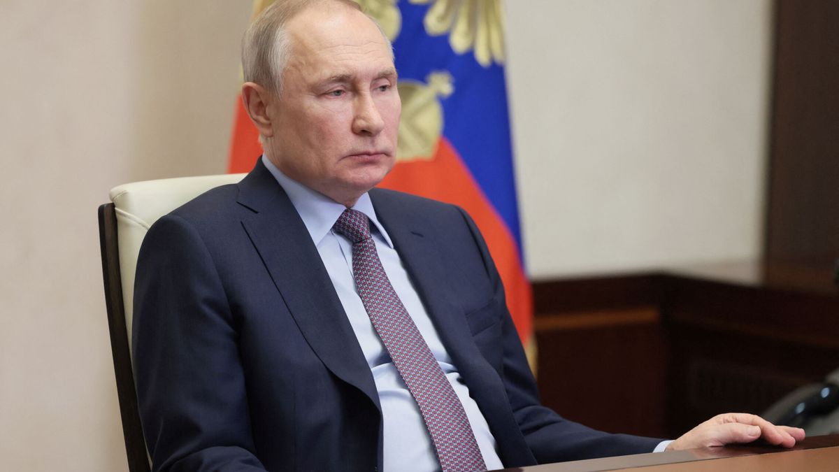 Las sanciones de la UE a Rusia harán que Putin redirija 140 M de toneladas de petróleo a Asia
