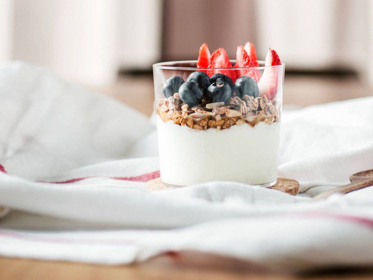 Foto: La dieta del yogur ayuda a tu metabolismo a perder peso. (Tanaphong Toochinda para Unsplash)