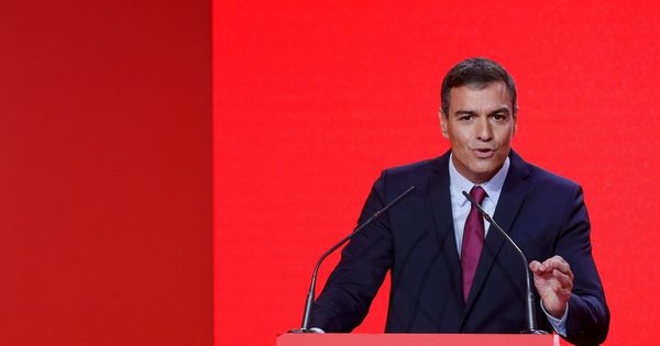 Foto: El secretario general del PSOE y presidente del Gobierno en funciones, Pedro Sánchez, durante la presentación de la campaña electoral de los socialistas. (EFE)