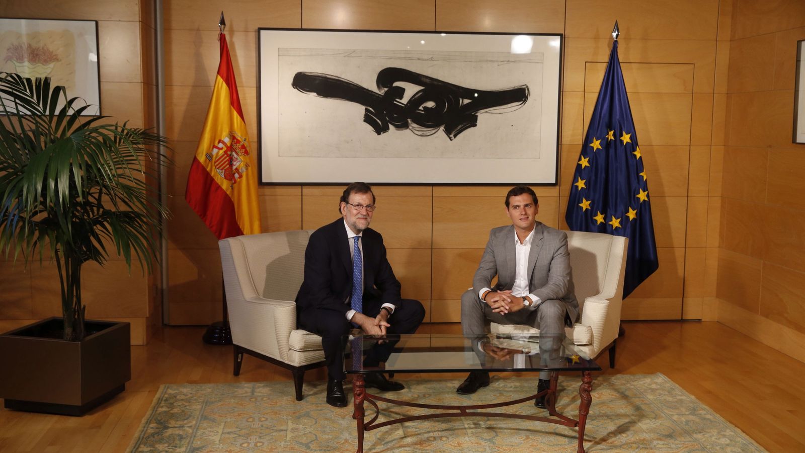 Foto: Mariano Rajoy se reúne con Albert Rivera en el Congreso (Efe).