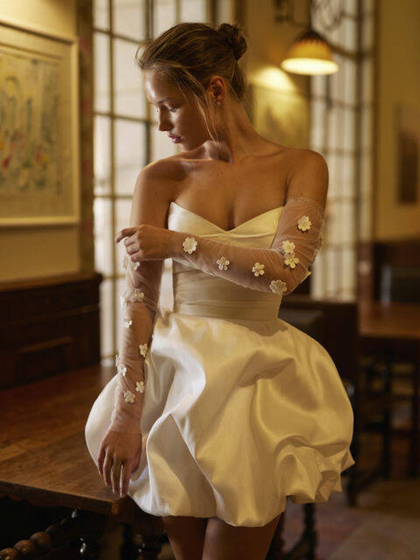 Un vestido de novia con manguitos. (Launchmetrics Spotlight)