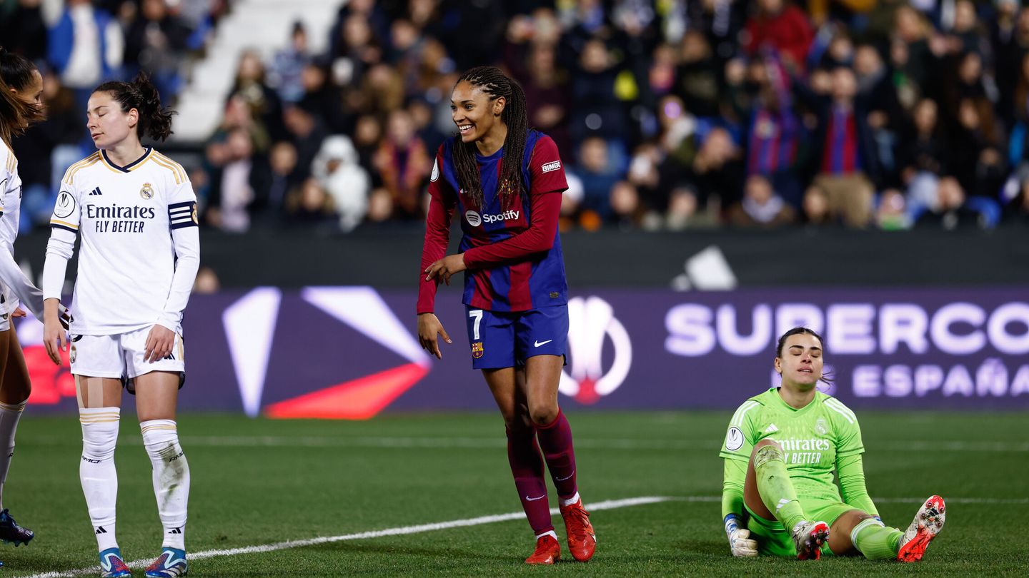 Salma Paralluelo celebra un gol del FC Barcelona en las semifinales de la Supercopa. (AFP7) 
