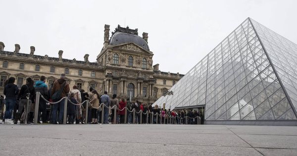 Foto: El Museo del Louvre vuelve a ser el más visitado: recibió 8,1 millones de visitantes en 2017. (EFE)