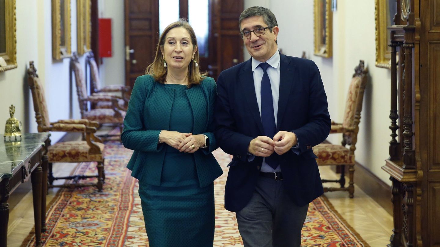 Los expresidentes del Congreso Ana Pastor (PP) y Patxi López (PSOE). (EFE)