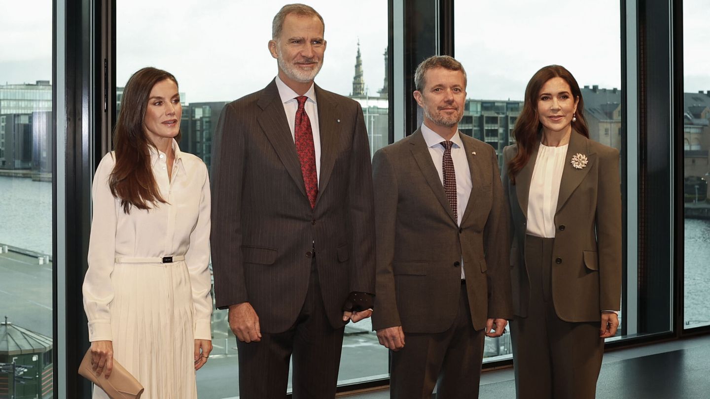 Los reyes Felipe y Letizia, junto a los príncipes herederos Federico y Mary de Dinamarca. (EFE/Juanjo Martín) 