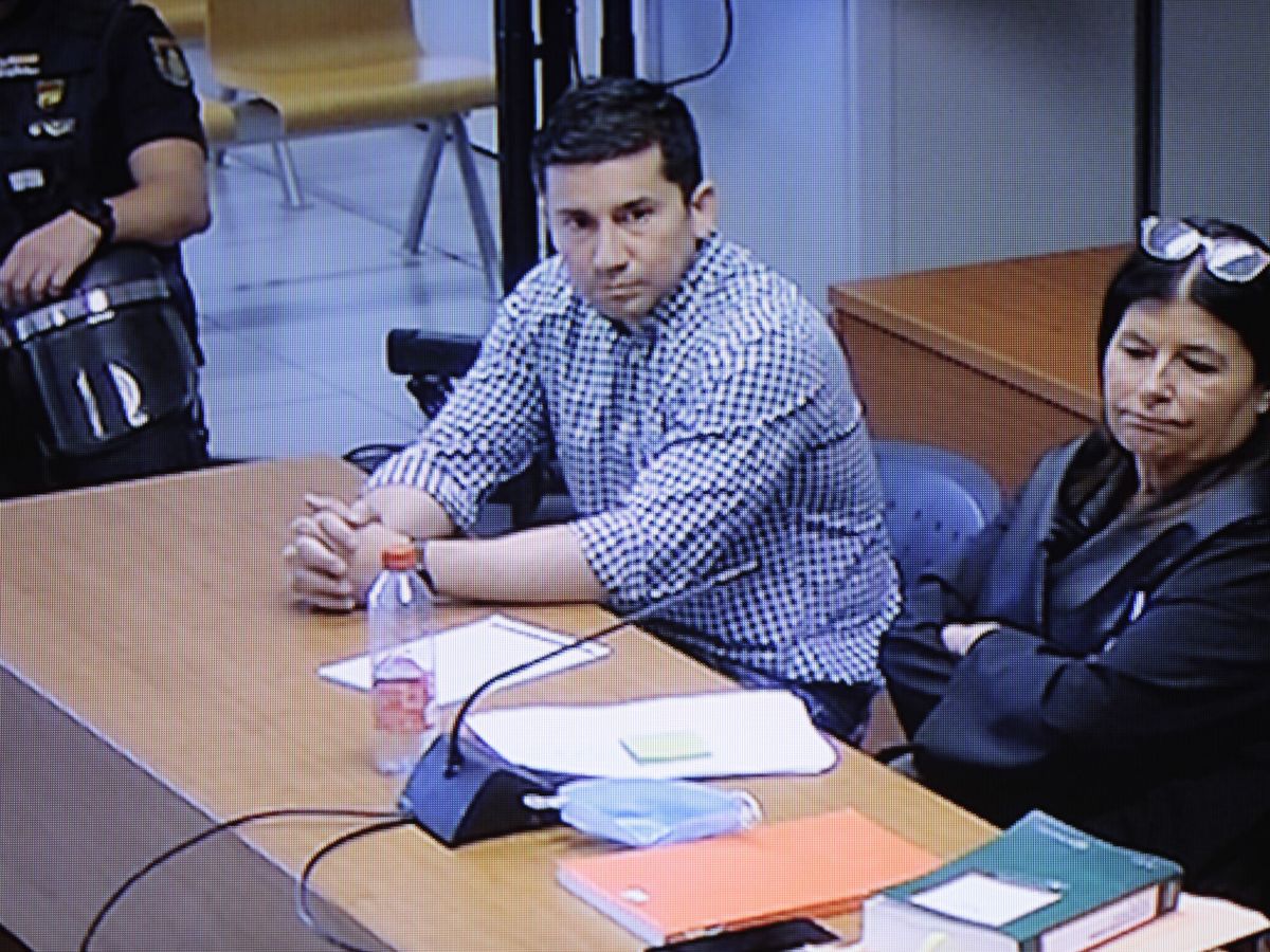 Foto: El acusado del crimen de Marta Calvo, en el juzgado. (EFE/Biel Aliño)